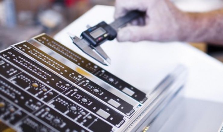 ABScaliperscloseupabstract